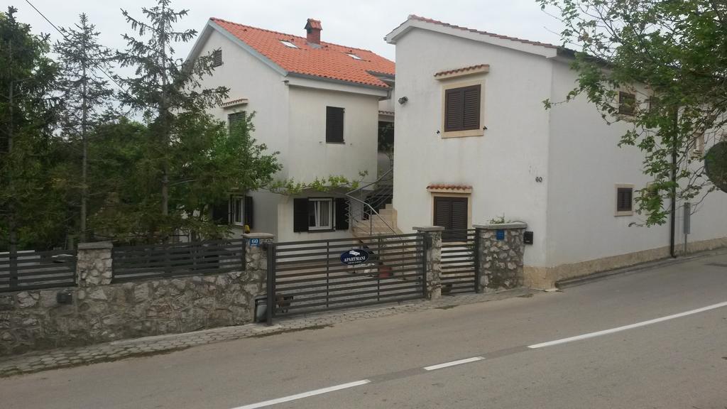 Apartmani Bozic-Omišalj Esterno foto